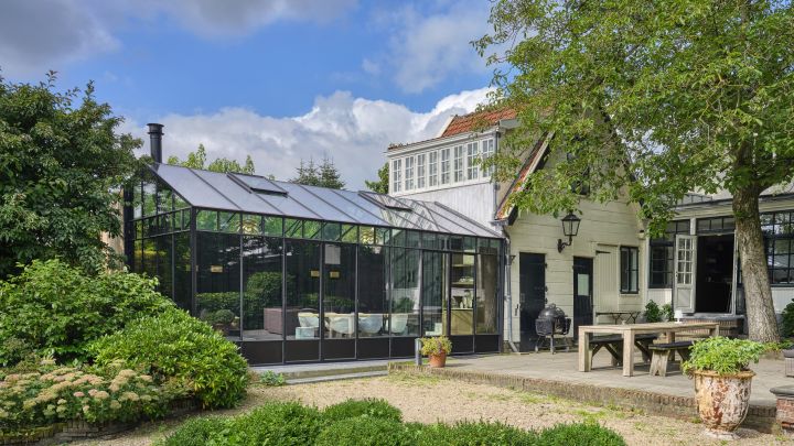 Exclusief uitbouwen: de stalen Orangerie